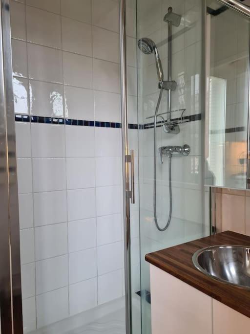 Studio A 2 Pas De La Gare Sartrouville Zewnętrze zdjęcie