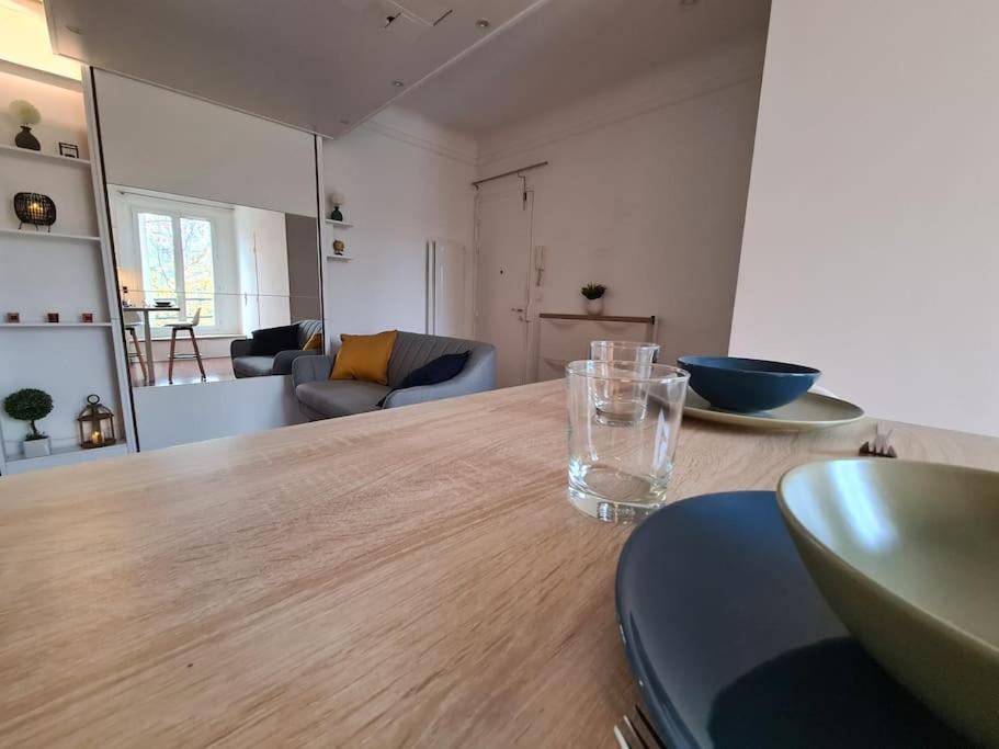 Studio A 2 Pas De La Gare Sartrouville Zewnętrze zdjęcie